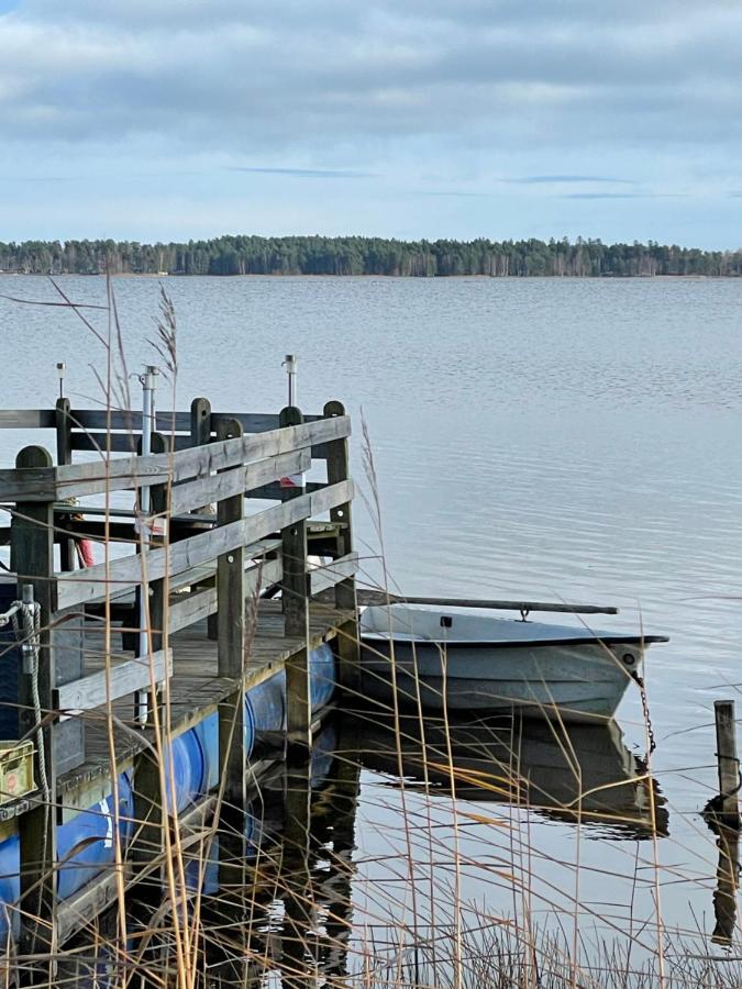 Two Small Guest Houses By Lake Rent Out As One 尤城 外观 照片